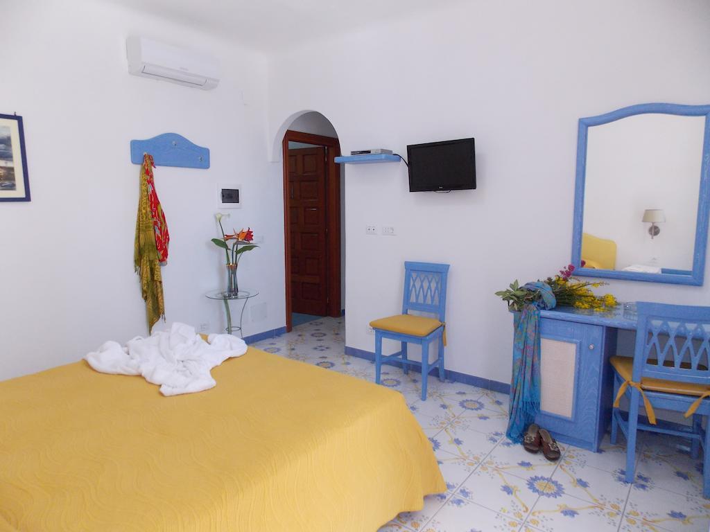 Villa Loreta Forio di Ischia الغرفة الصورة